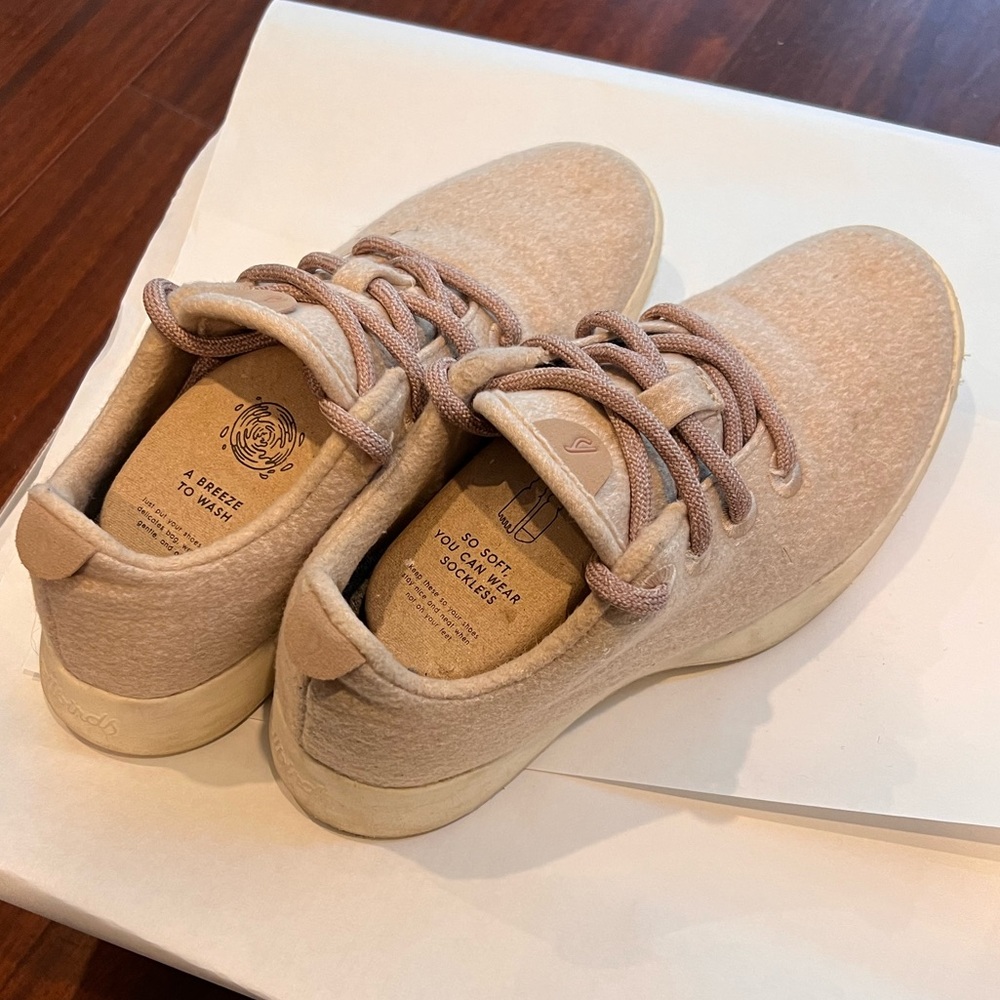 Allbirds Women’s Wool Runners Size 6